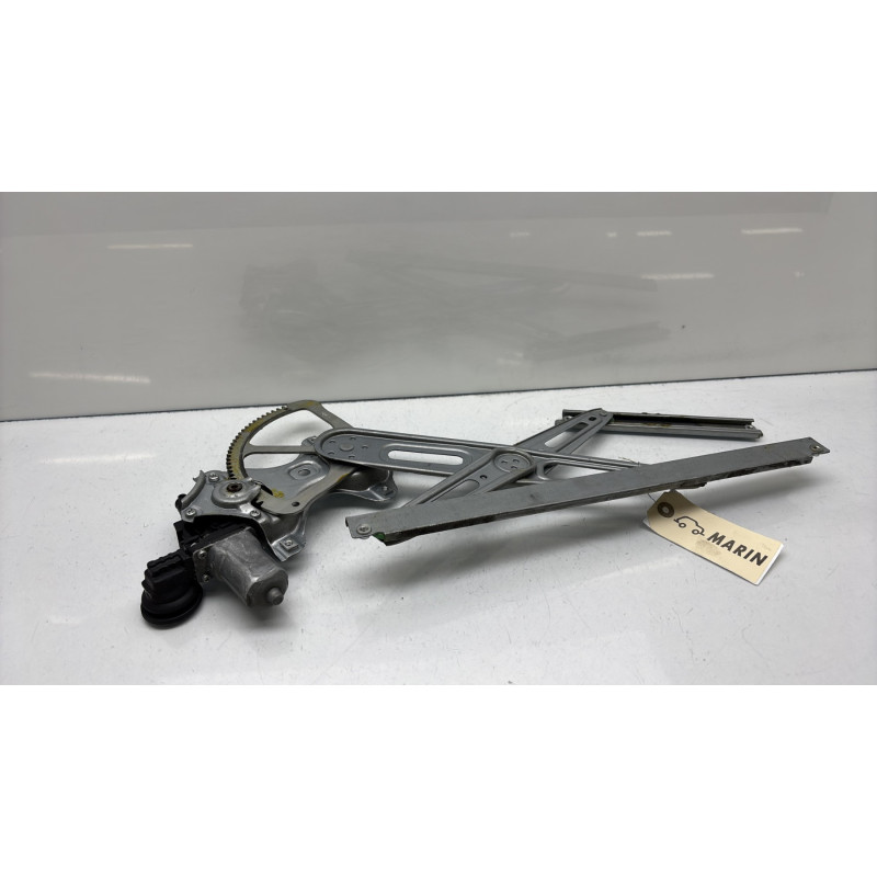 Leve vitre electrique avant droit TOYOTA YARIS 2 Photo n°7