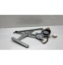 Leve vitre electrique avant gauche TOYOTA YARIS 2 Photo n°1