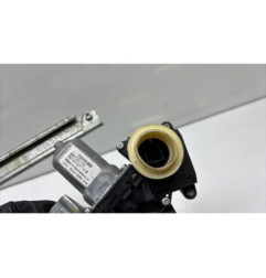 Leve vitre electrique avant gauche TOYOTA YARIS 2
