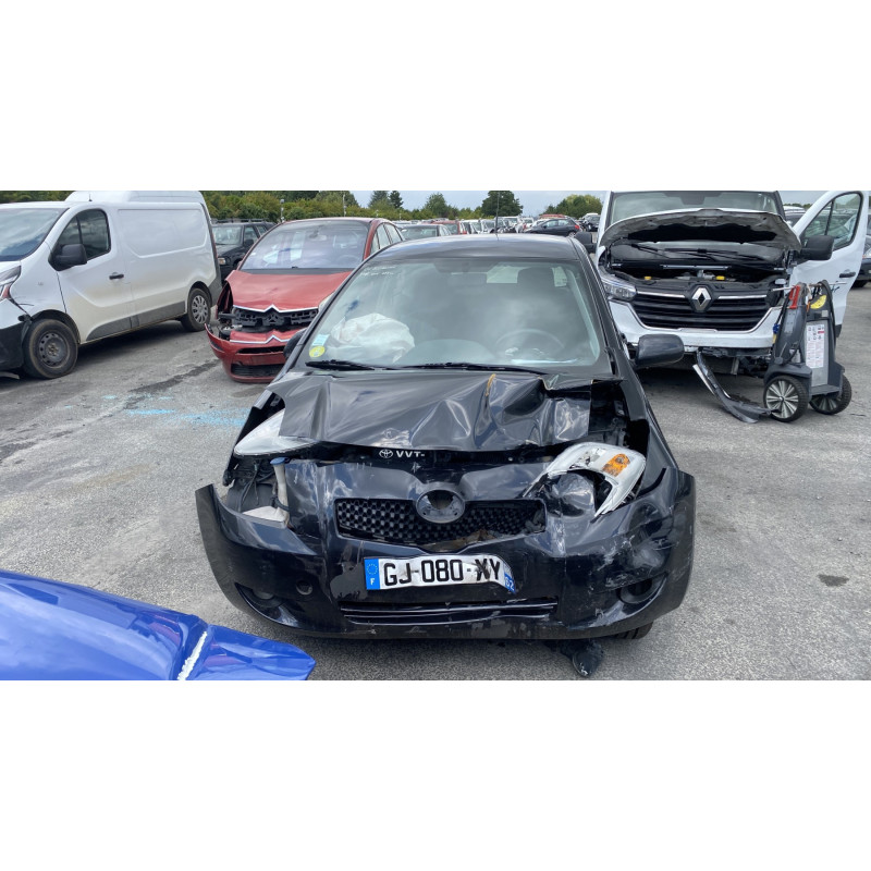 Verin de coffre TOYOTA YARIS 2 Photo n°9