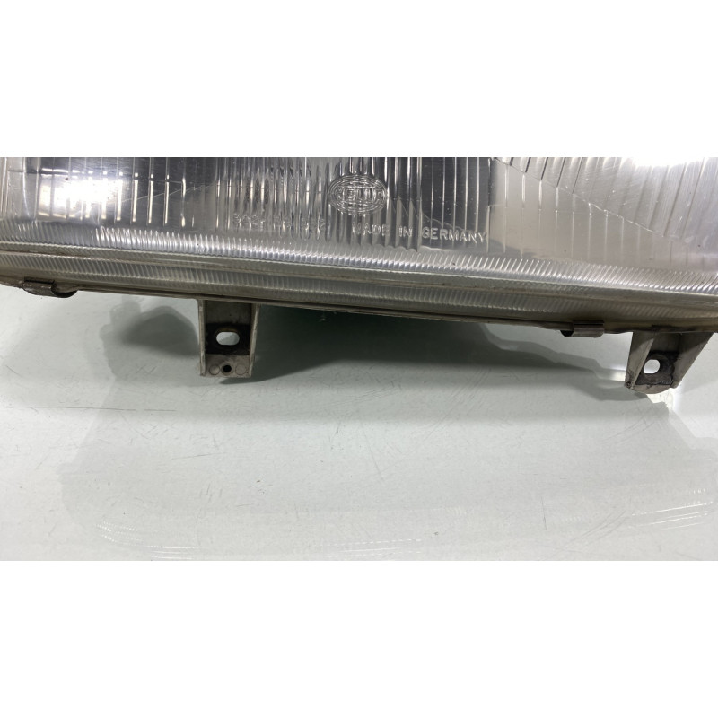 Optique avant principal droit (feux)(phare) VOLKSWAGEN VENTO Photo n°9