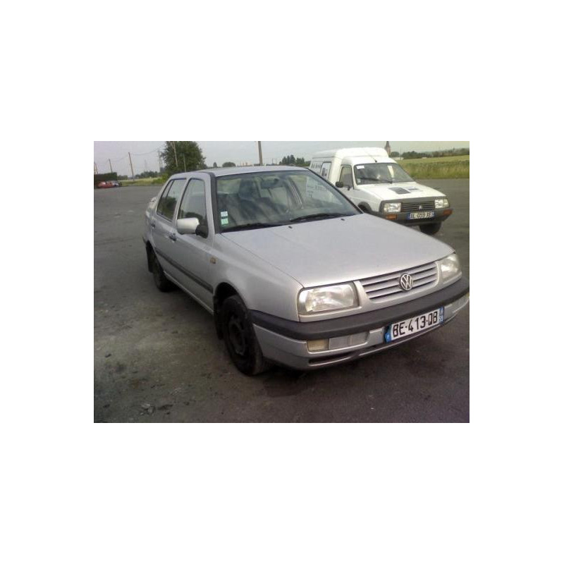 Optique avant principal droit (feux)(phare) VOLKSWAGEN VENTO Photo n°16