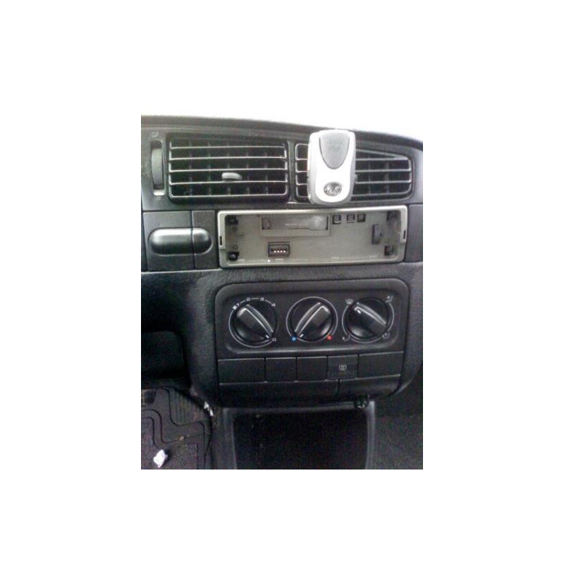 Face avant VOLKSWAGEN GOLF 3 Photo n°11