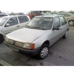 Optique avant principal droit (feux)(phare) PEUGEOT 205