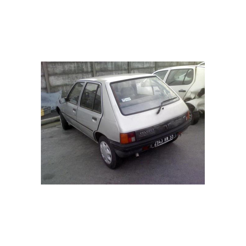 Optique avant principal droit (feux)(phare) PEUGEOT 205 Photo n°15
