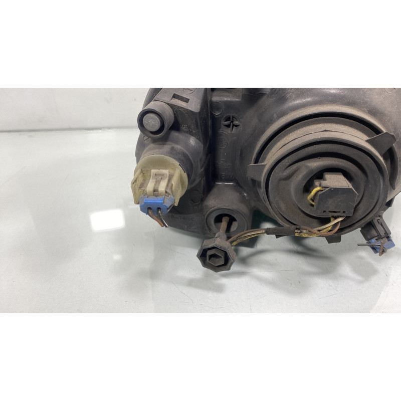 Optique avant principal gauche (feux)(phare) OPEL CORSA B Photo n°4