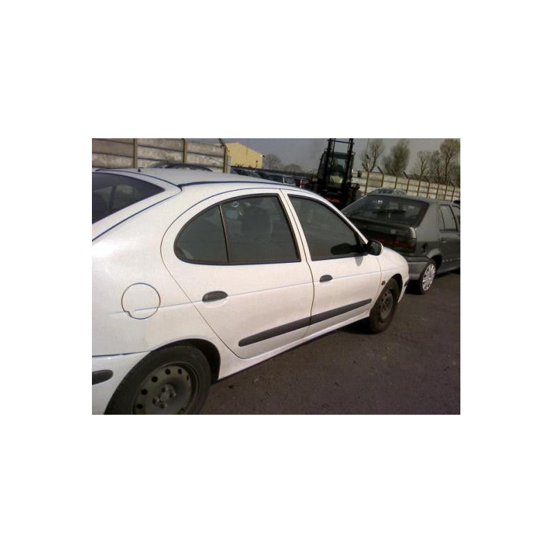 Amortisseur arriere gauche RENAULT MEGANE 1 Photo n°9