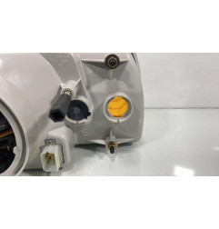 Optique avant principal droit (feux)(phare) SKODA FAVORIT