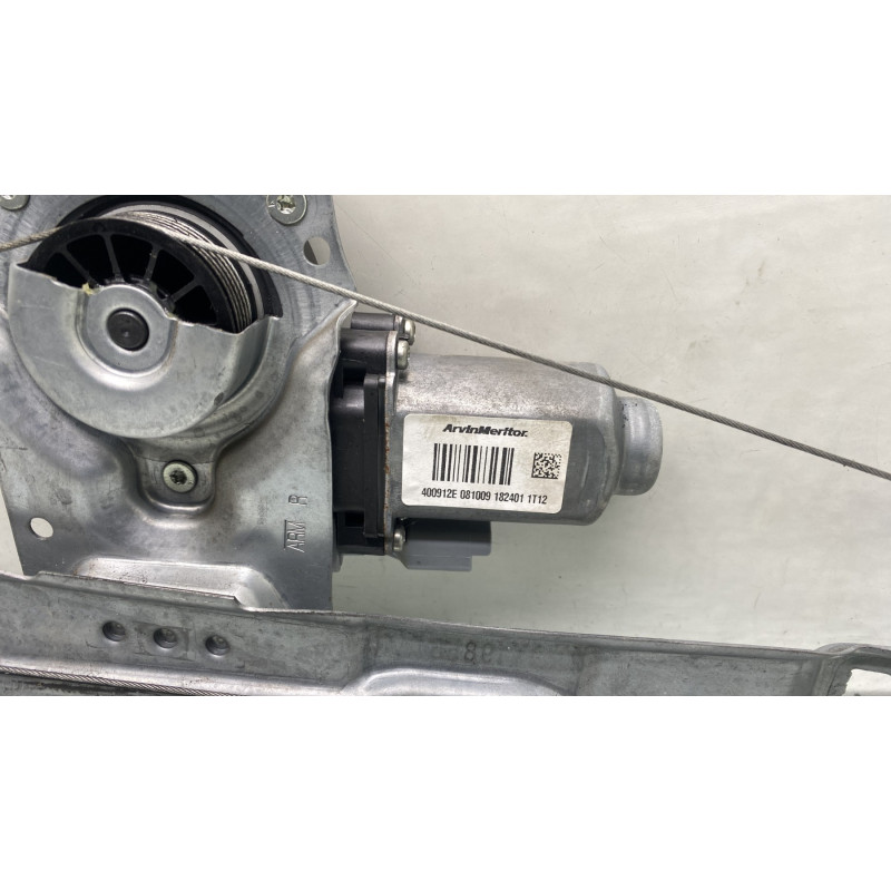 Leve vitre electrique avant droit PEUGEOT 207 Photo n°3