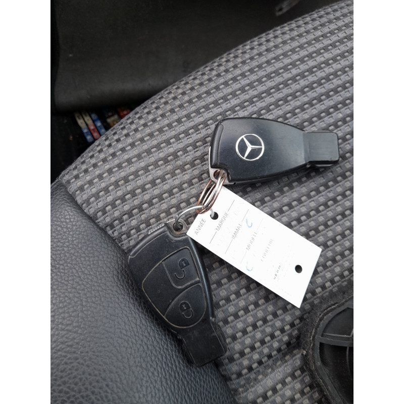 Porte avant gauche MERCEDES CLASSE A 169 Photo n°19