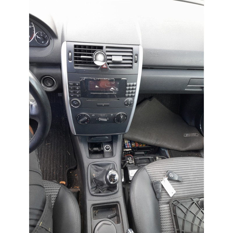 Porte avant gauche MERCEDES CLASSE A 169 Photo n°20