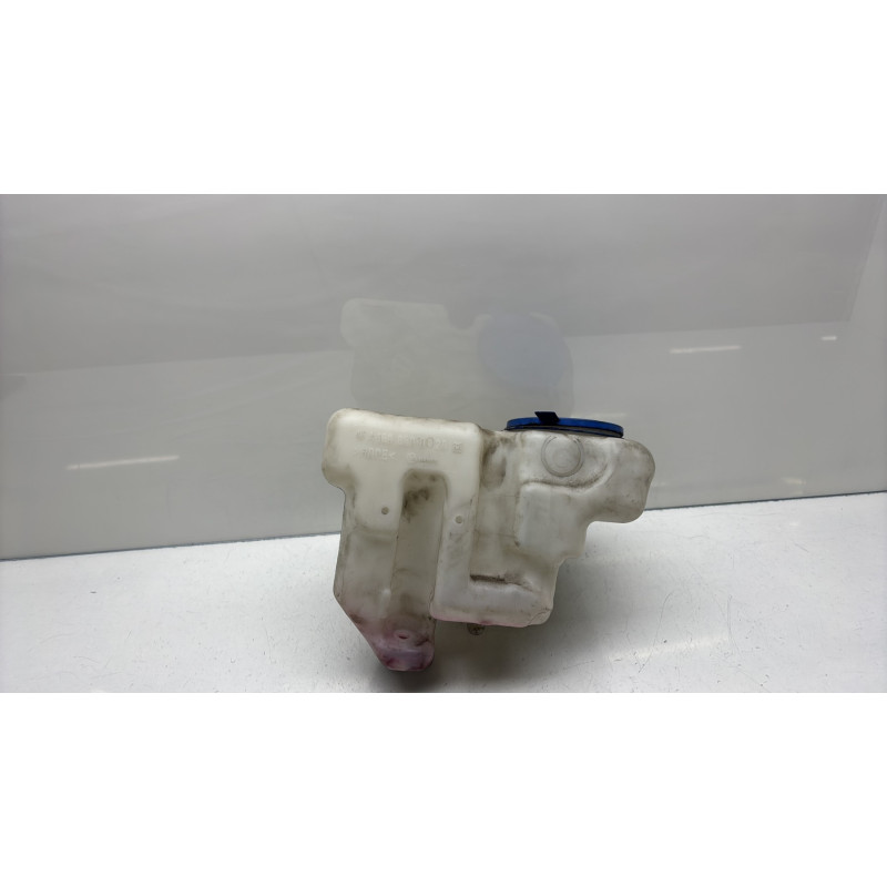 Vase de lave glace MERCEDES CLASSE A 169 Photo n°1