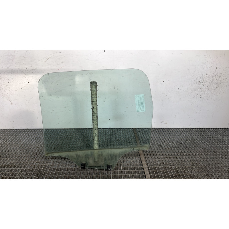 Vitre arriere droit CITROEN C3 PICASSO Photo n°4