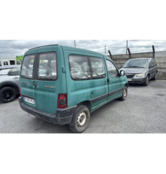 Vitre avant droit PEUGEOT PARTNER 1