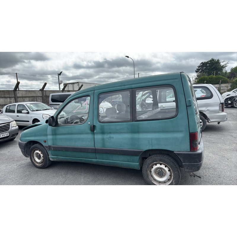 Vitre avant droit PEUGEOT PARTNER 1 Photo n°19