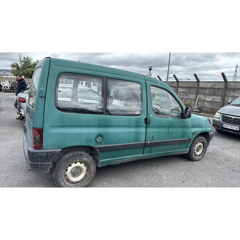 Vitre avant droit PEUGEOT PARTNER 1 Photo n°20
