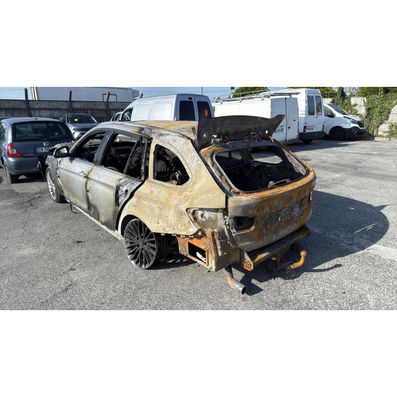 Verin de capot BMW SERIE 3 F31 Photo n°8