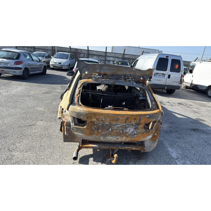 Verin de capot BMW SERIE 3 F31 Photo n°9