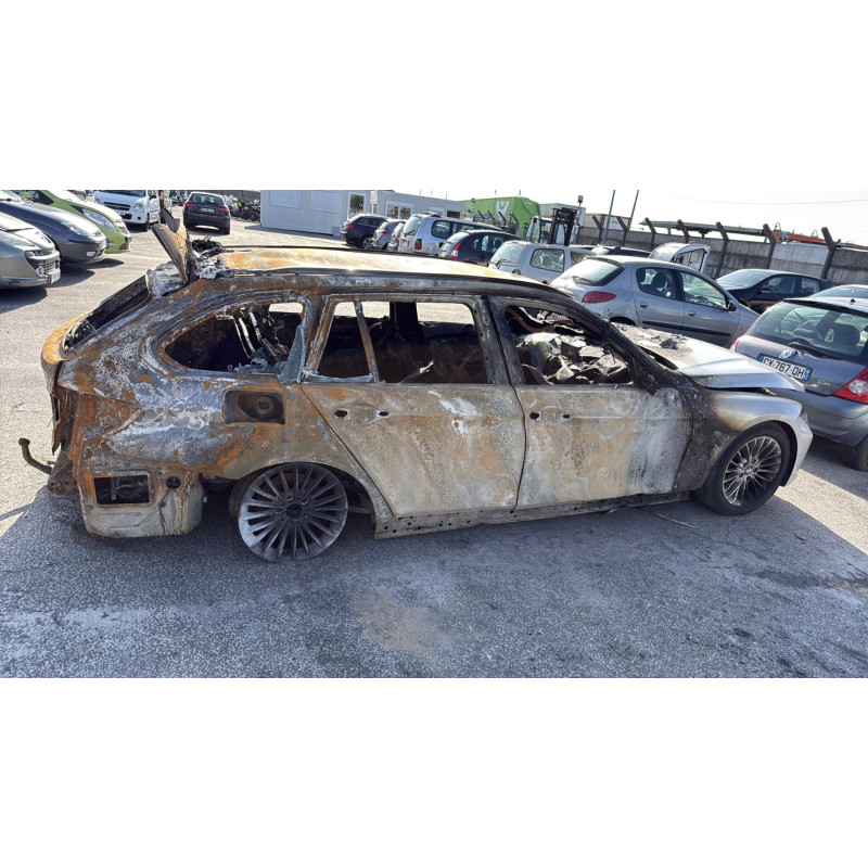 Verin de capot BMW SERIE 3 F31 Photo n°11