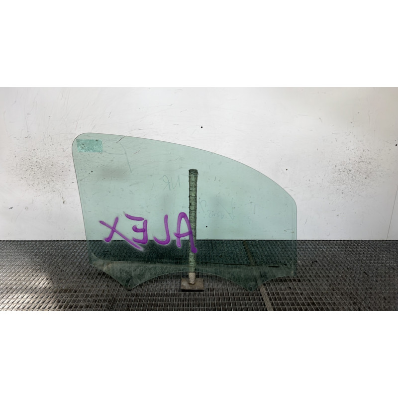Vitre avant gauche RENAULT KANGOO 2 Photo n°4