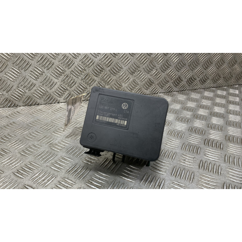 Bloc ABS (freins anti-blocage) VOLKSWAGEN POLO 4 Photo n°1