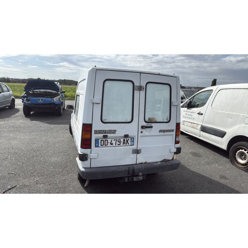 Vase d'expansion RENAULT EXPRESS Photo n°8