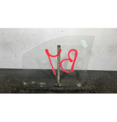 Vitre avant droit MERCEDES VITO 639