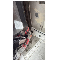 Vitre avant droit MERCEDES VITO 639