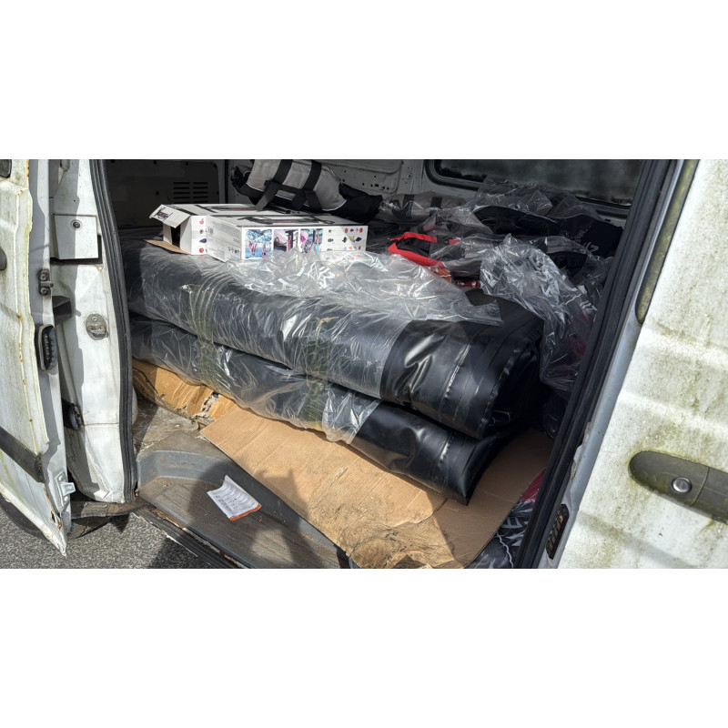 Vitre avant gauche MERCEDES VITO 639 Photo n°14