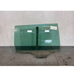 Vitre arriere droit VOLKSWAGEN PASSAT 4 Photo n°1