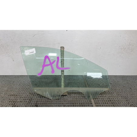 Vitre avant droit SEAT TOLEDO 4 Photo n°1