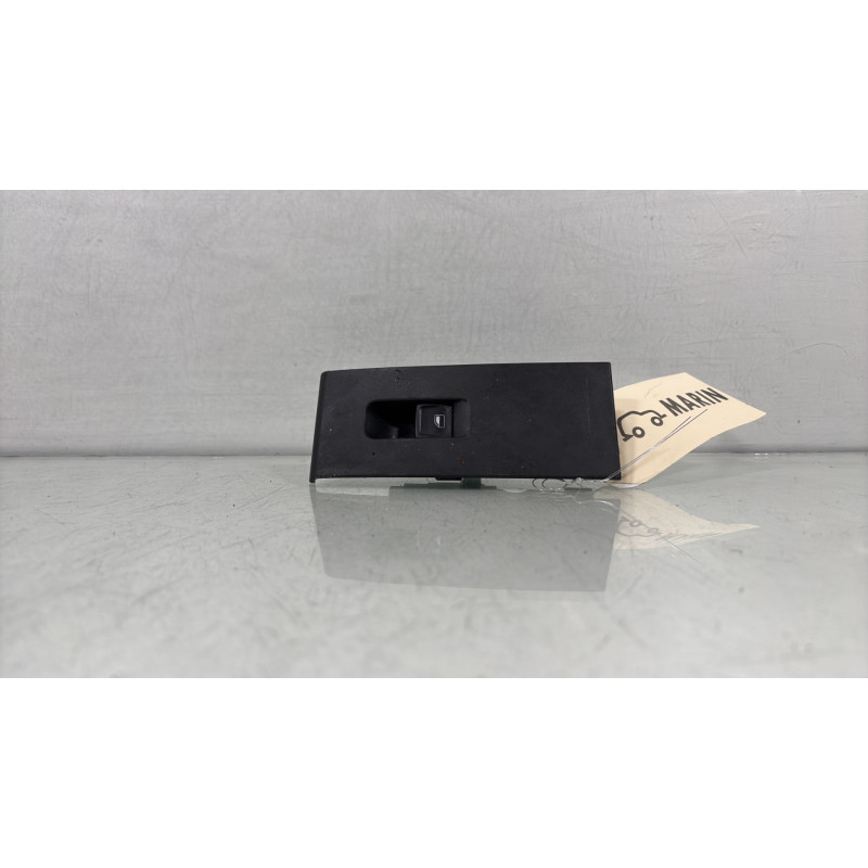 Interrupteur de leve vitre avant droit SEAT TOLEDO 4 Photo n°1