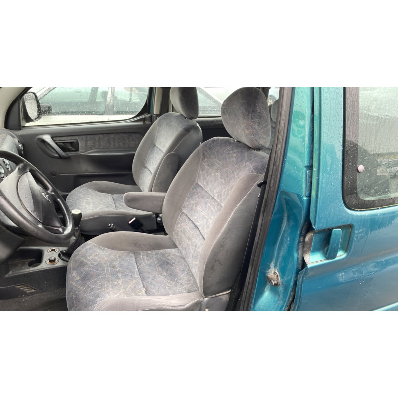 Vase de lave glace CITROEN BERLINGO 1 Photo n°13