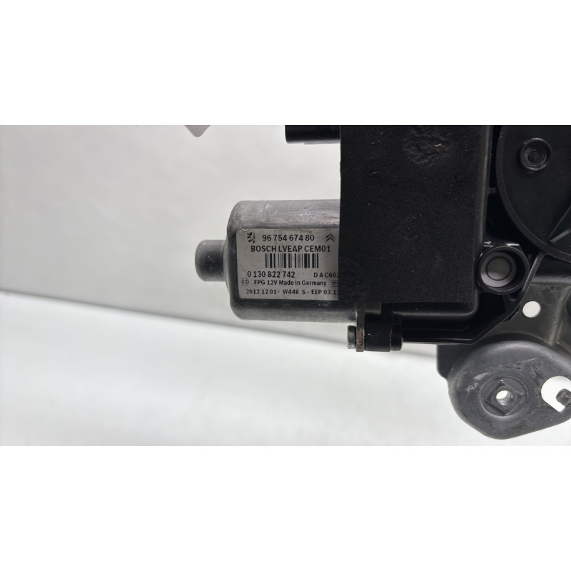Leve vitre electrique avant gauche PEUGEOT 308 1 SW Photo n°5