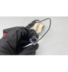 Attache ceinture avant gauche PEUGEOT 208 1 Photo n°1