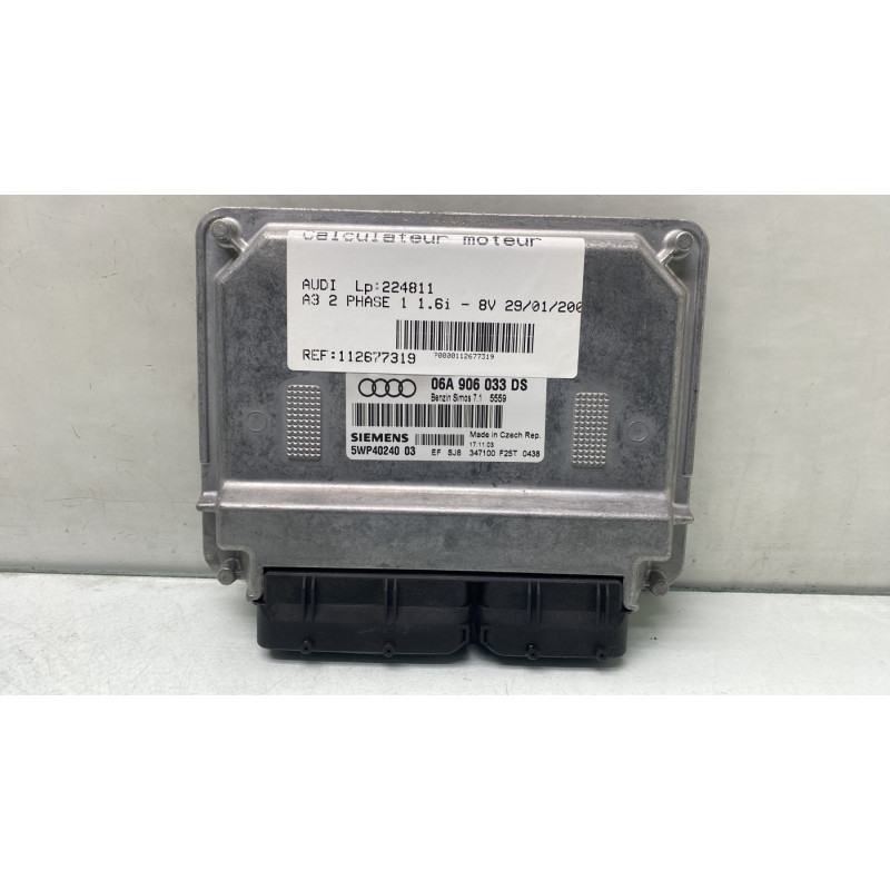 Calculateur moteur AUDI A3 2 Photo n°1