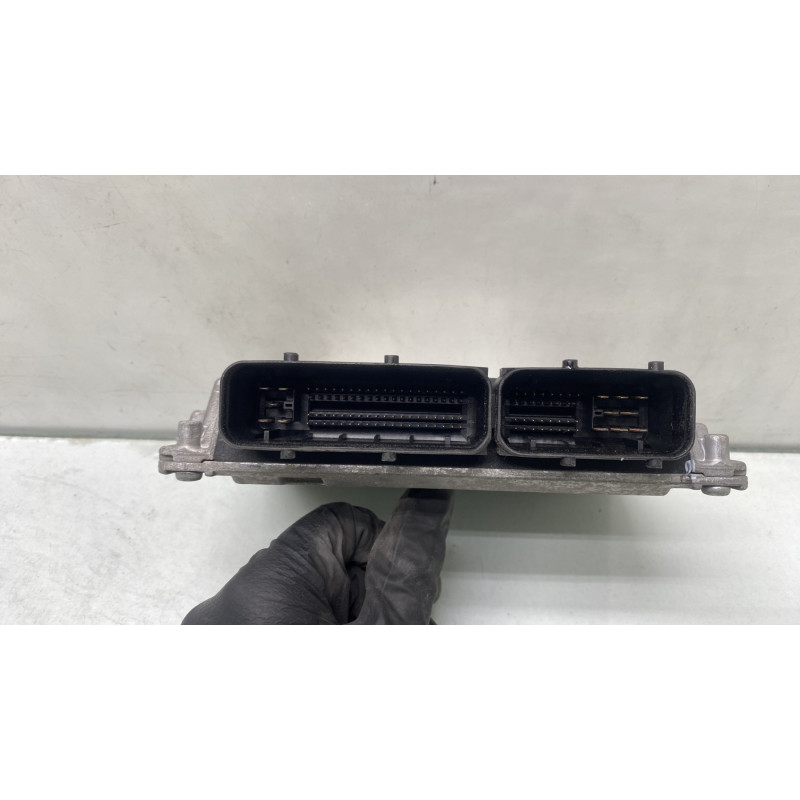 Calculateur moteur AUDI A3 2 Photo n°3