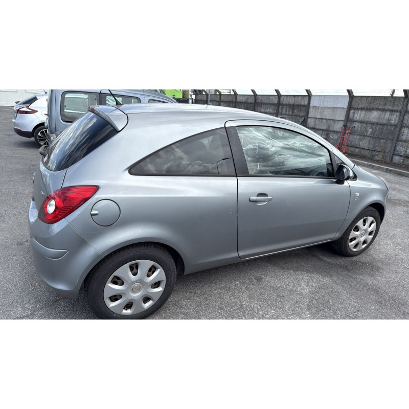 Capot OPEL CORSA D Photo n°16