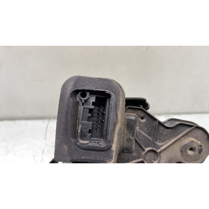 Serrure avant droit VOLKSWAGEN POLO 5 Photo n°4