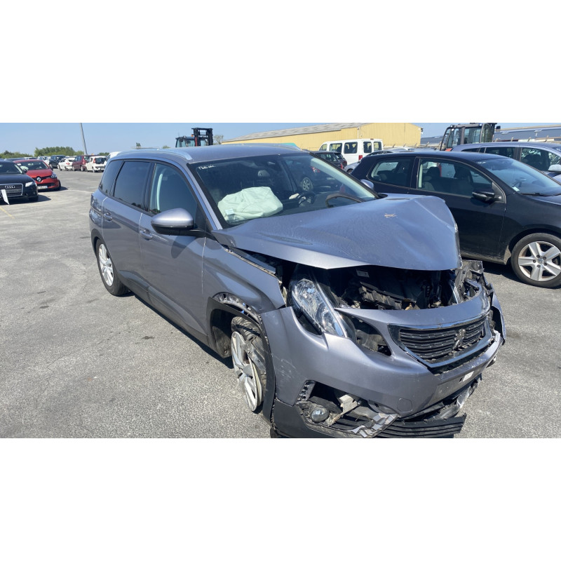 Reservoir AdBlue PEUGEOT 5008 2 Photo n°16