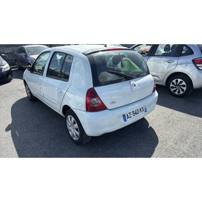 Malle/Hayon arriere RENAULT CLIO 2 CAMPUS Photo n°17