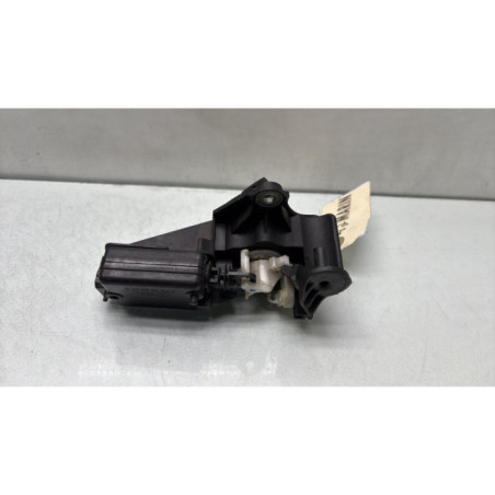 Bouton de coffre RENAULT CLIO 2 CAMPUS