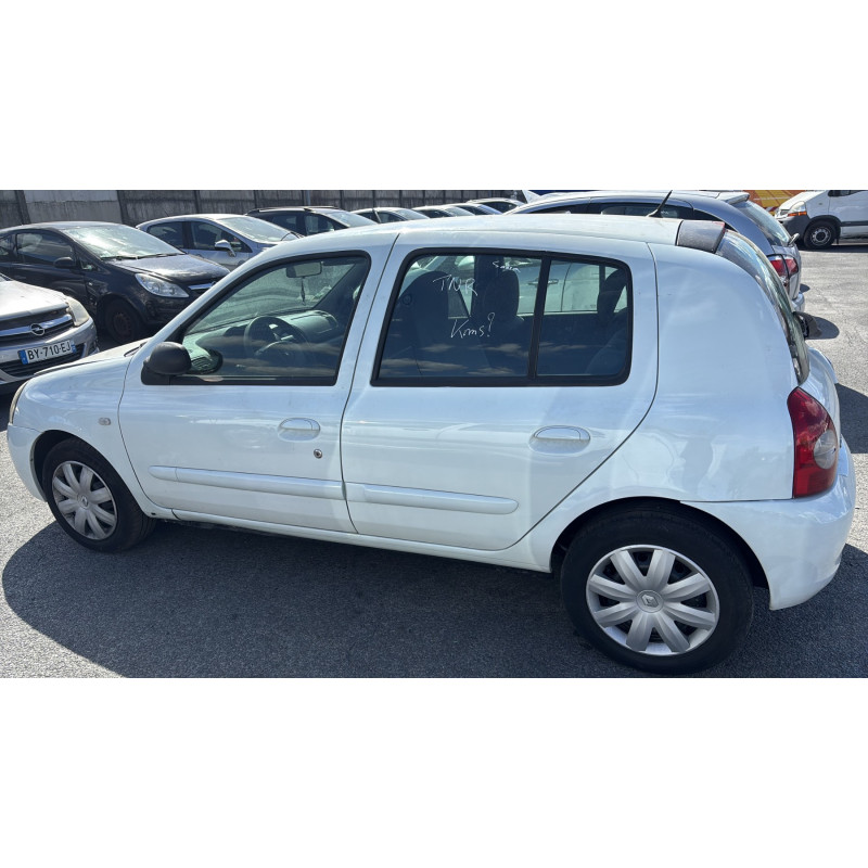 Bouton de coffre RENAULT CLIO 2 CAMPUS Photo n°10