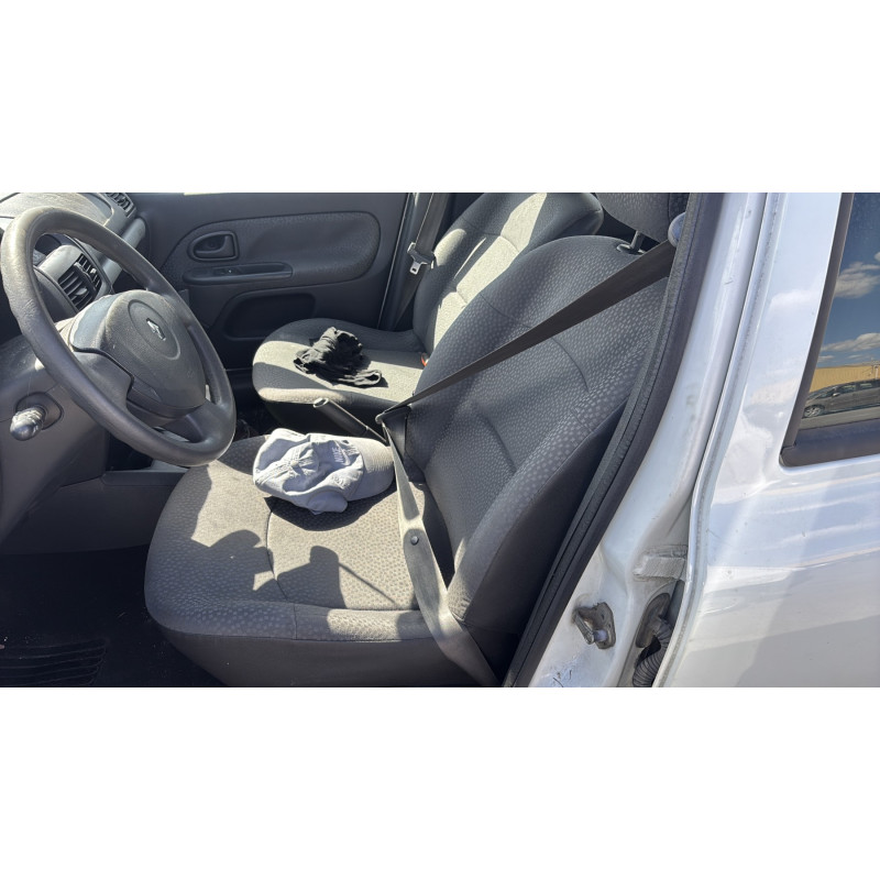 Bouton de coffre RENAULT CLIO 2 CAMPUS Photo n°16
