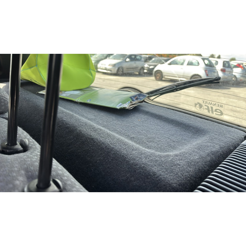 Bouton de coffre RENAULT CLIO 2 CAMPUS Photo n°18