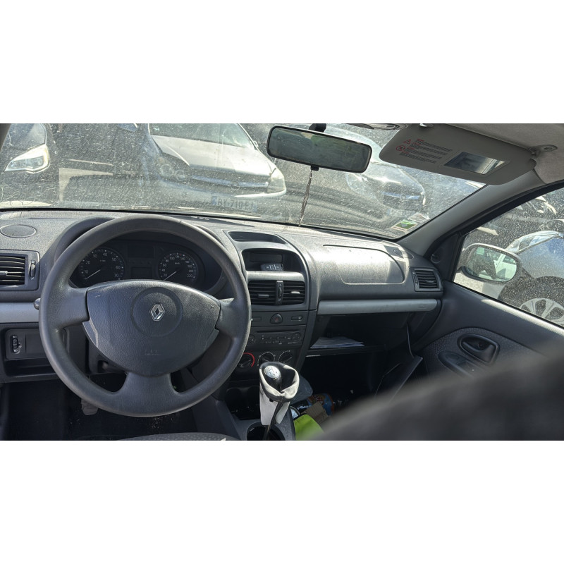 Bouton de coffre RENAULT CLIO 2 CAMPUS Photo n°19
