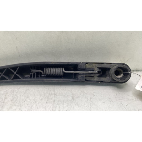 Bras essuie glace arriere PEUGEOT 208 1