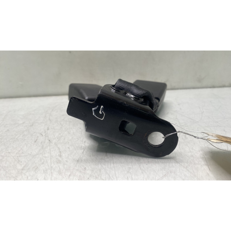 Attache ceinture arriere gauche PEUGEOT 208 1 Photo n°3