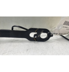 Attache ceinture avant gauche PEUGEOT 208 1