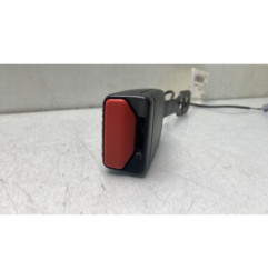 Attache ceinture avant gauche PEUGEOT 208 1